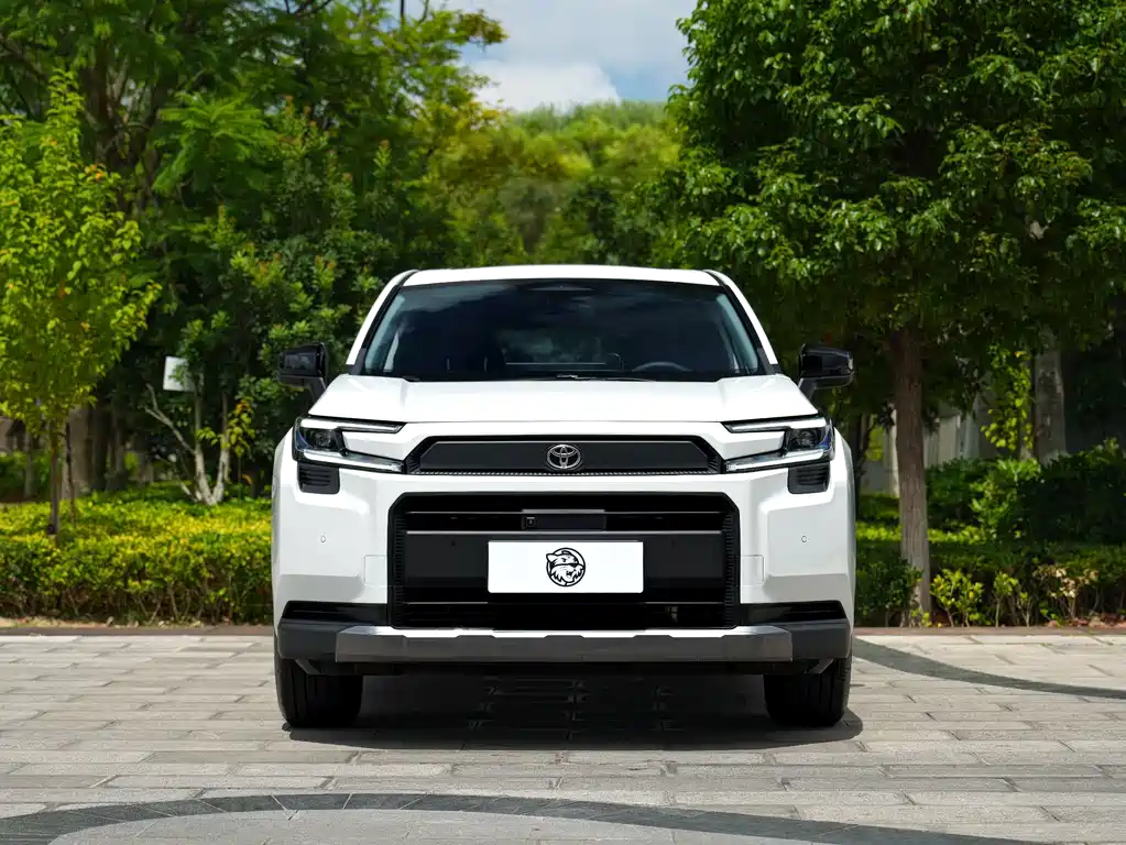 Toyota RAV4 — фото 2