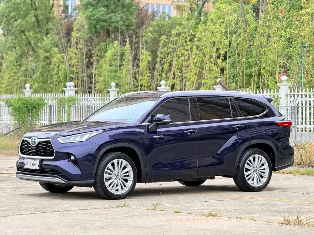 Toyota Highlander — фото 2