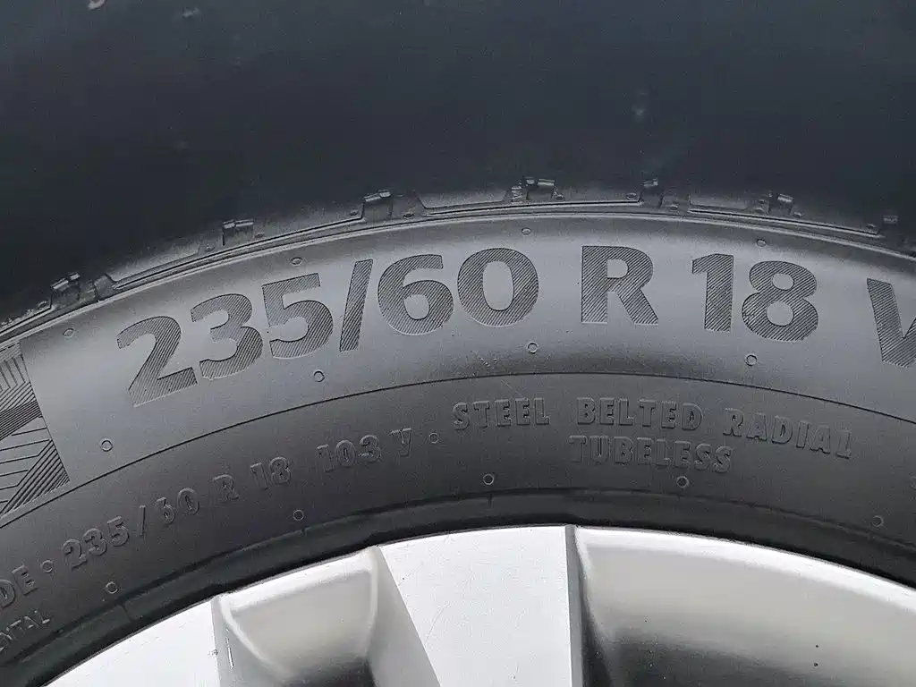 Toyota Sienna — фото 24