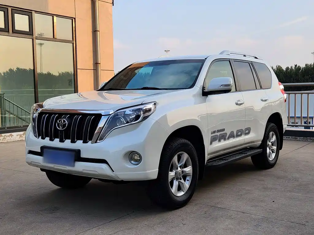 Toyota Prado — фото 2