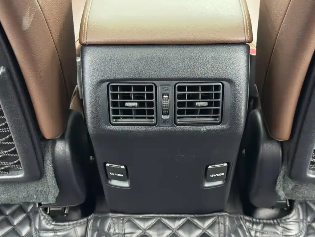 Toyota 4Runner — фото 14