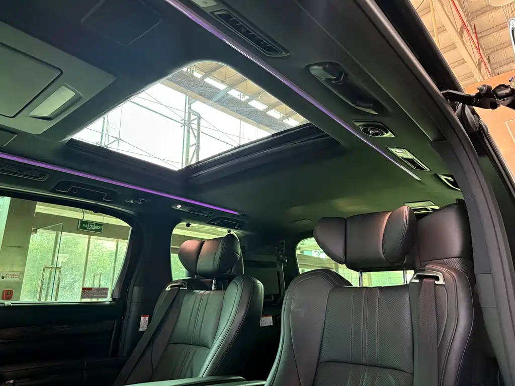Toyota Vellfire — фото 9