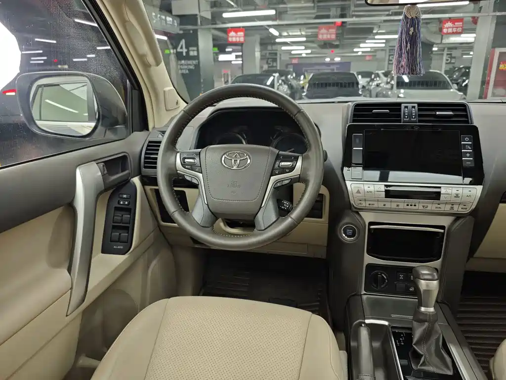 Toyota Prado (Import) — фото 18