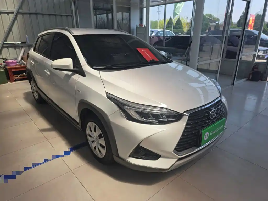 Toyota Yaris L — фото 22