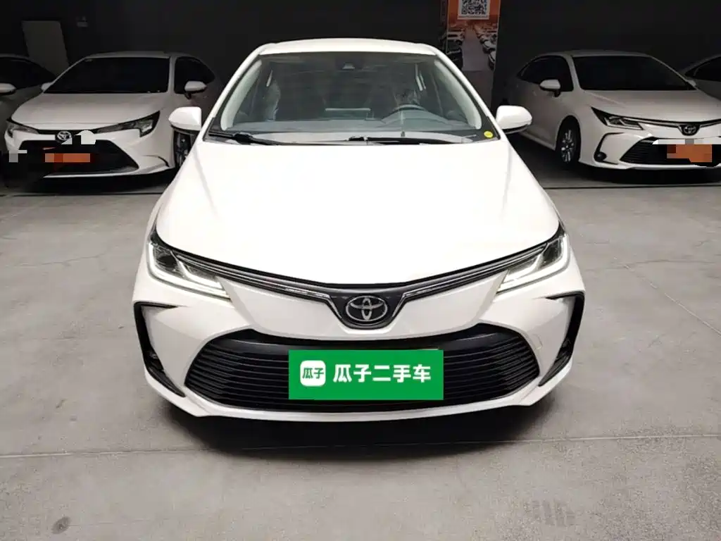 Toyota Corolla — фото 3