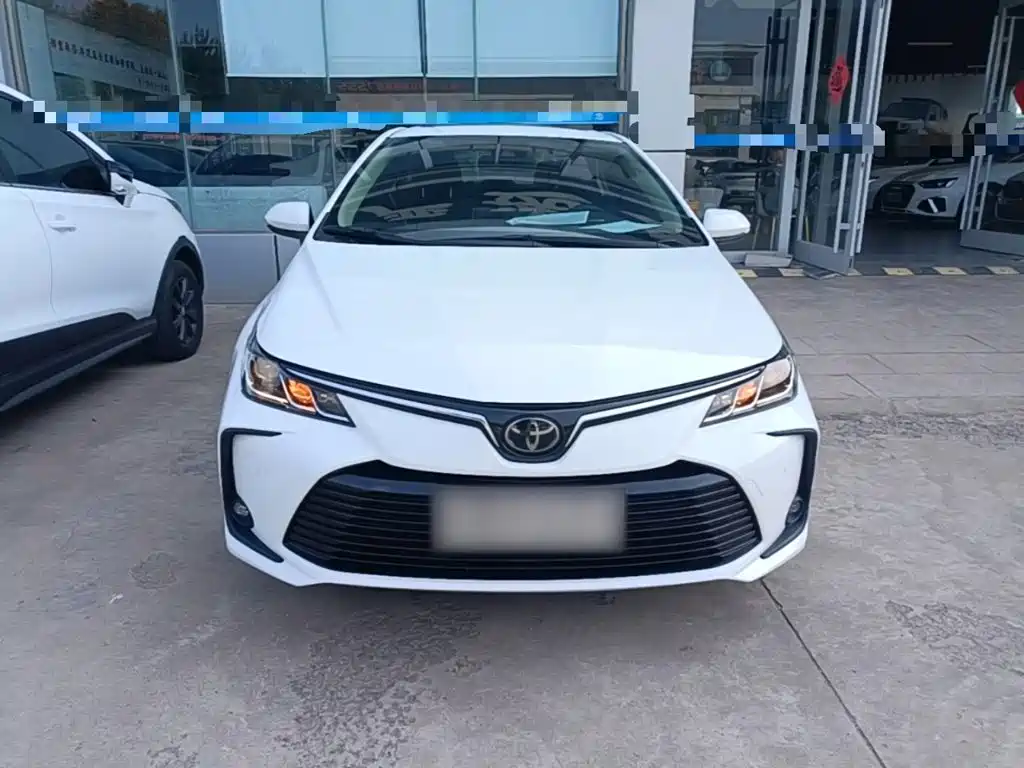 Toyota Corolla — фото 3