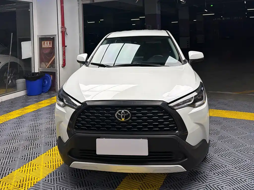 Toyota Corolla Cross — фото 2
