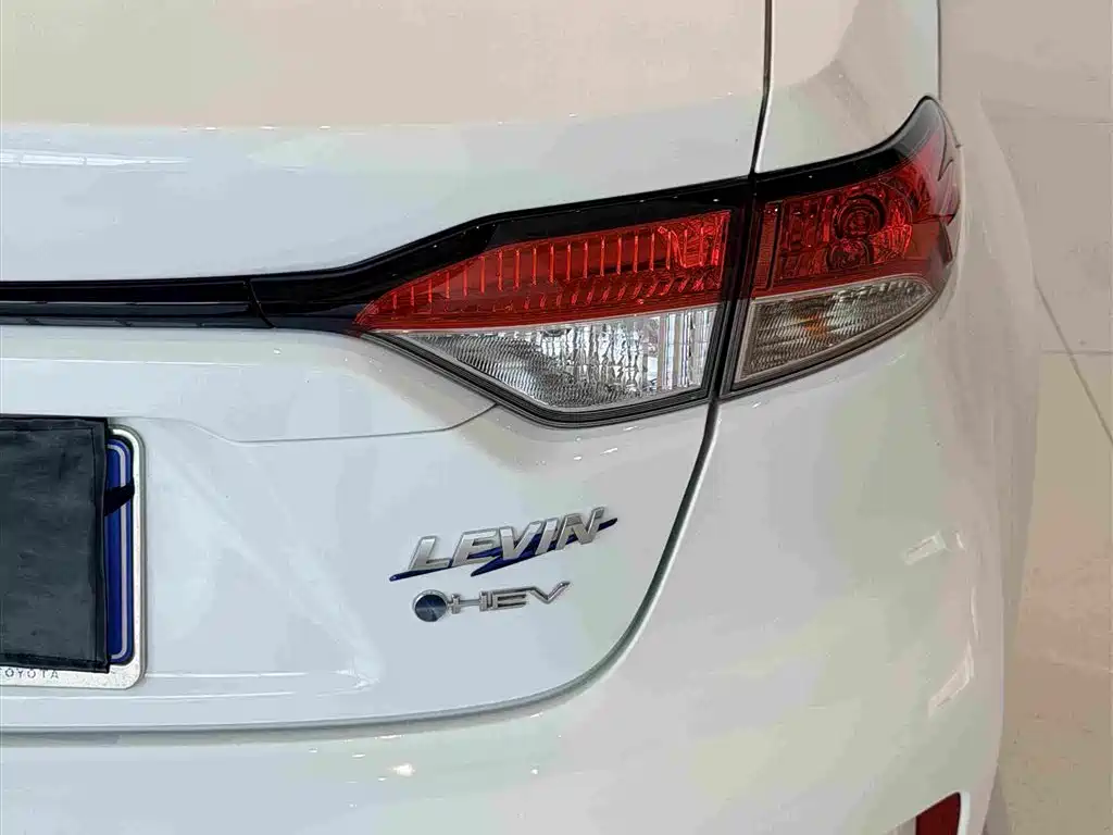 Toyota Levin — фото 18