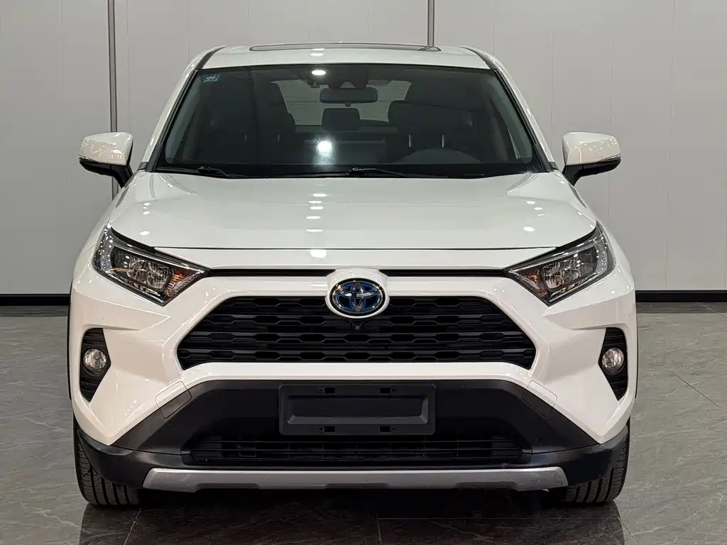 Toyota RAV4 — фото 3