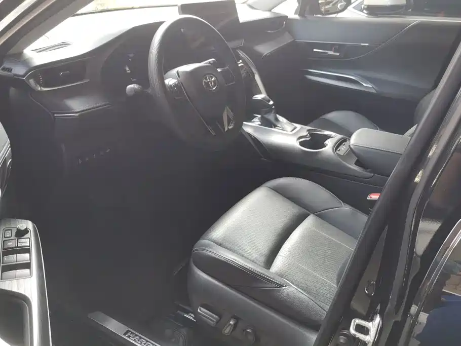 Toyota Harrier — фото 9