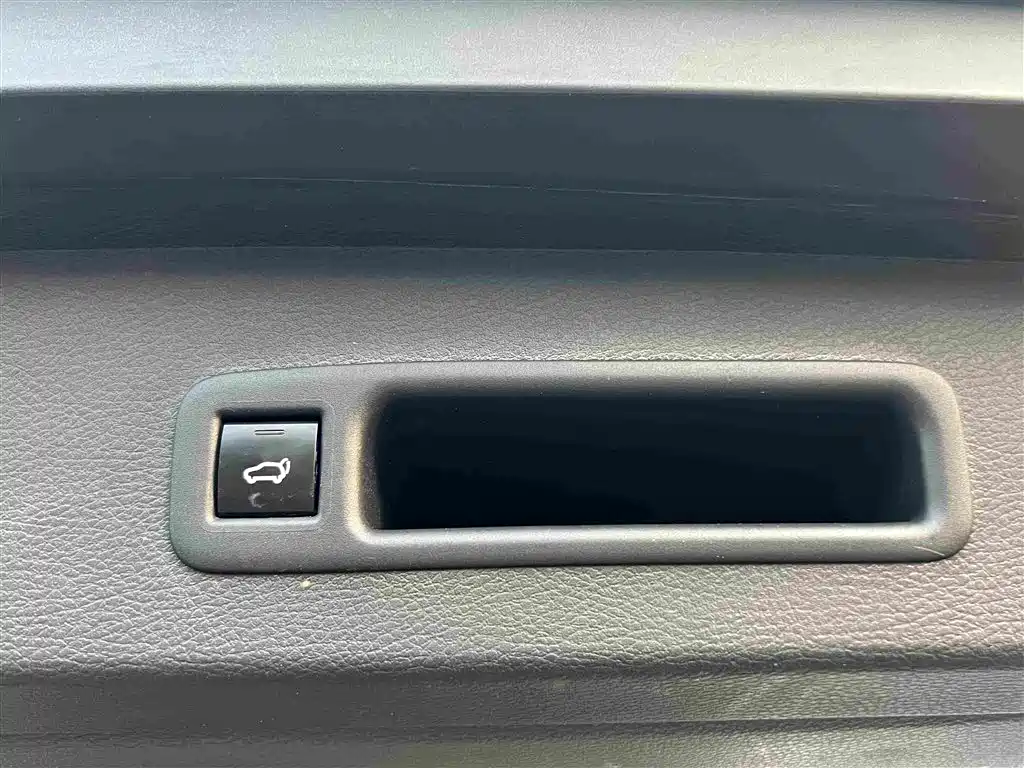 Toyota Sienna — фото 28