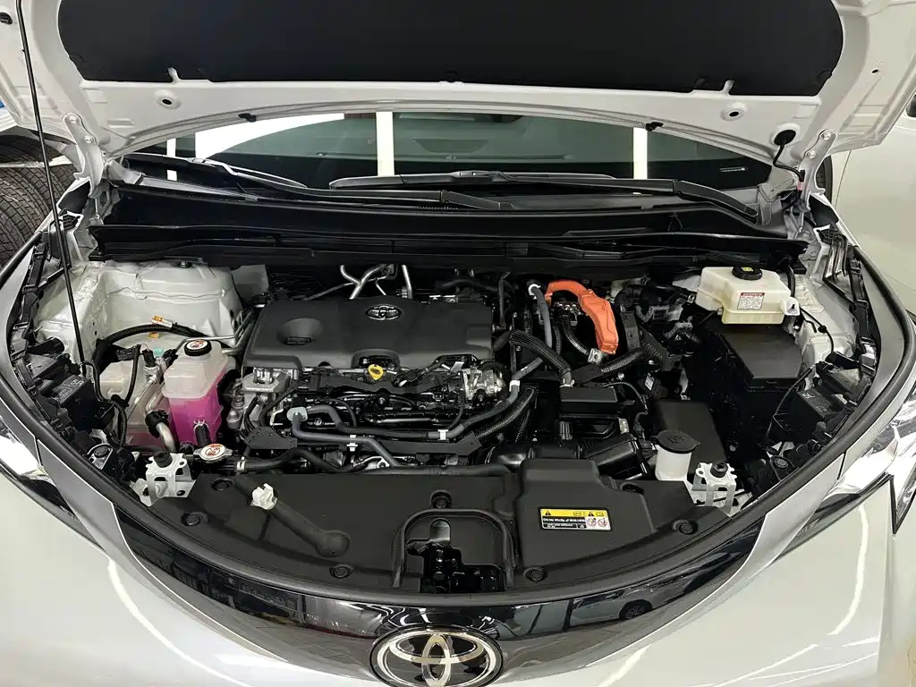 Toyota Sienna — фото 5