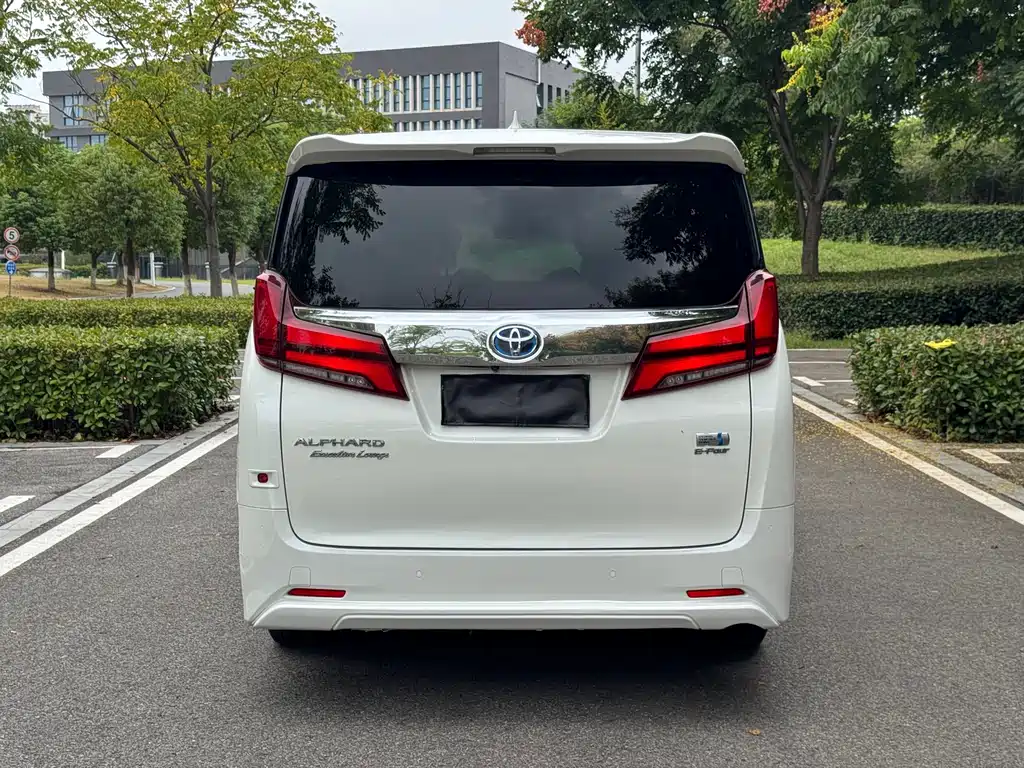 Toyota Vellfire — фото 5