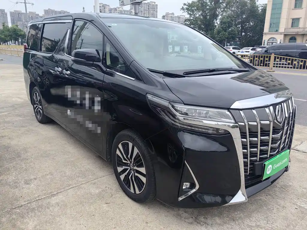 Toyota Alphard — фото 4