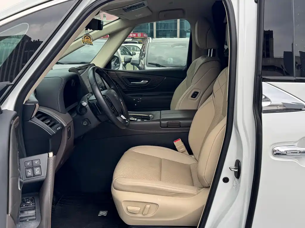 Toyota Alphard — фото 6