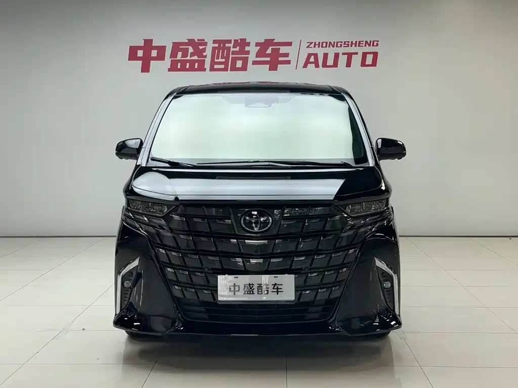 Toyota Alphard — фото 2