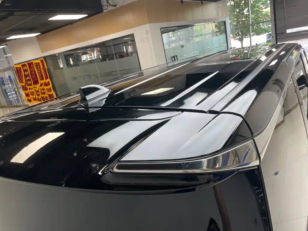 Toyota Alphard — фото 6