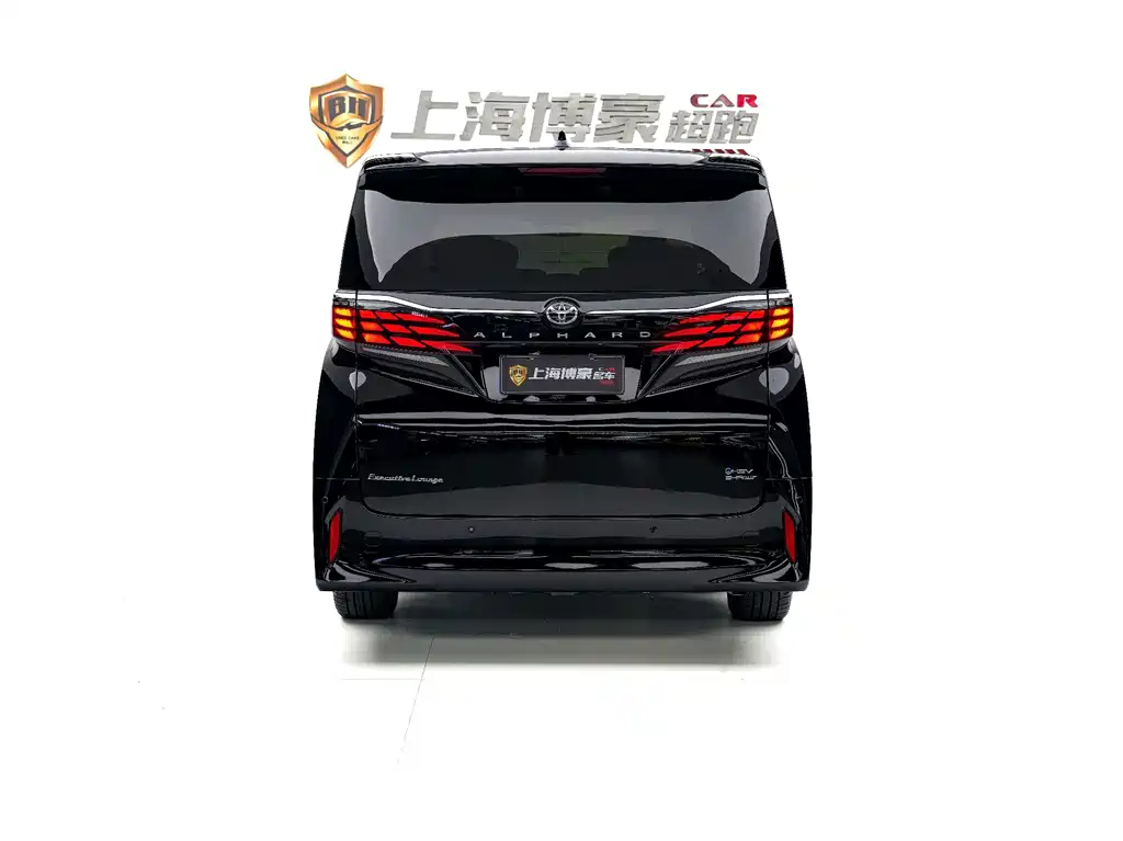 Toyota Alphard — фото 4