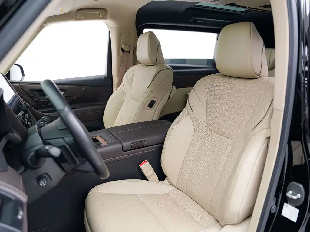 Toyota Alphard — фото 10