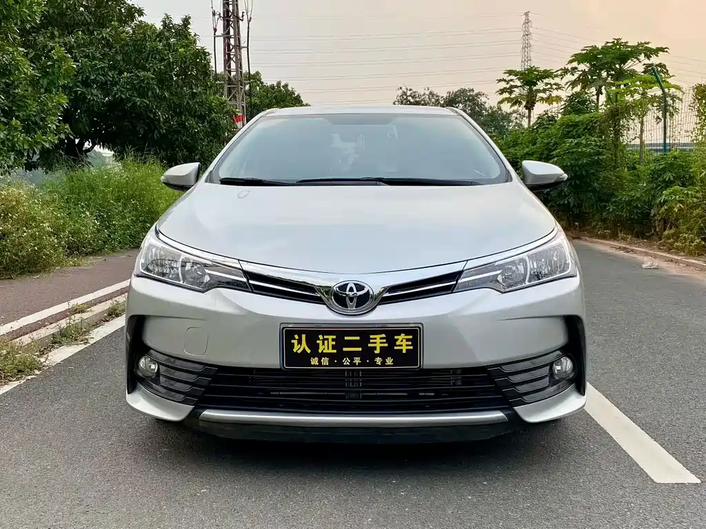 Toyota Corolla — фото 2