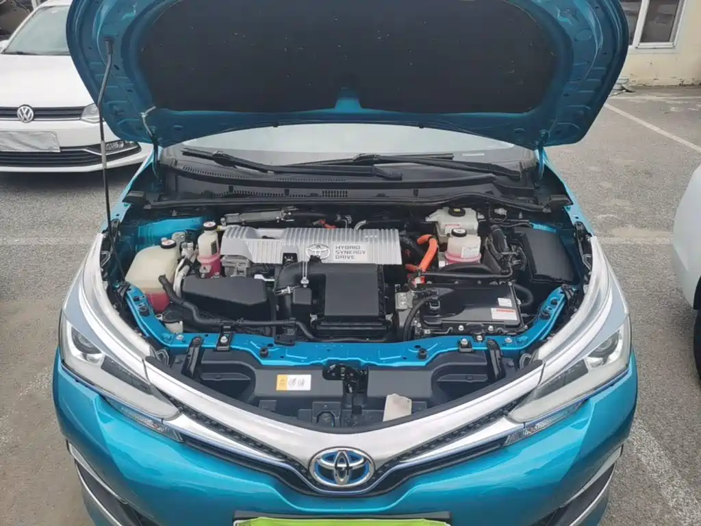 Toyota Corolla Hybrid — фото 20