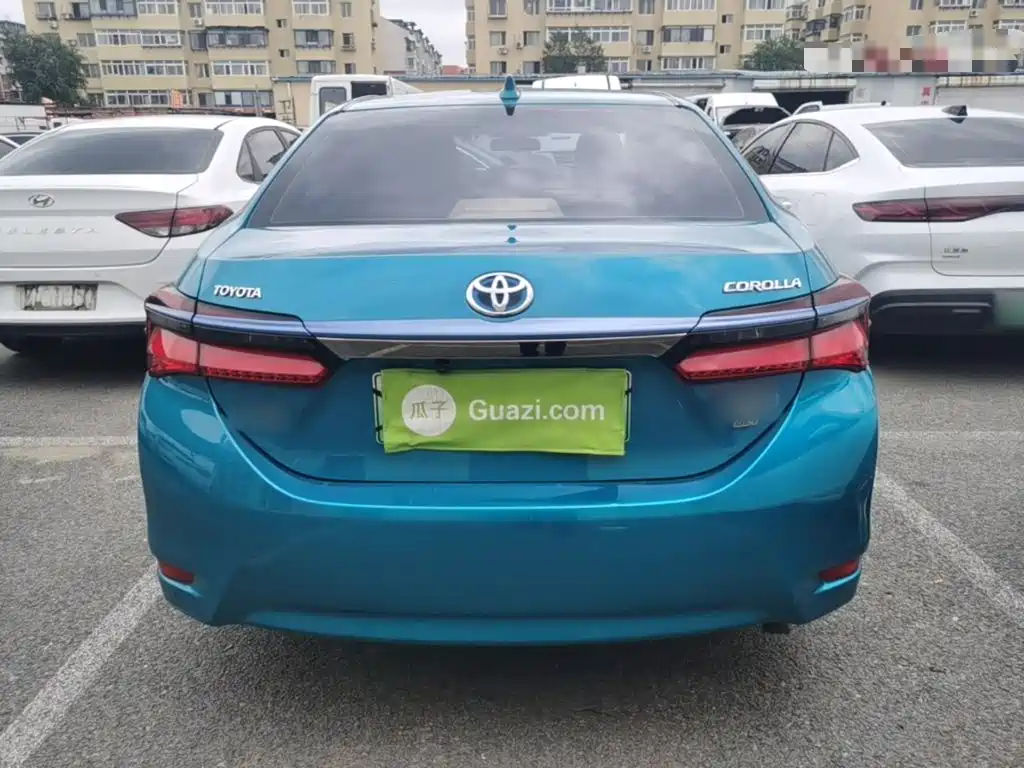 Toyota Corolla Hybrid — фото 6