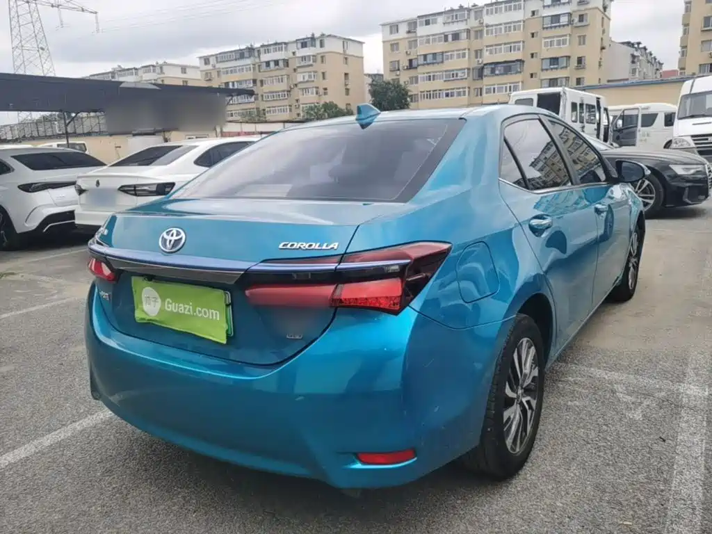 Toyota Corolla Hybrid — фото 7