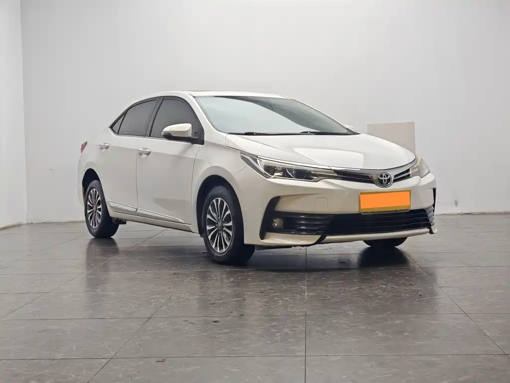 Toyota Corolla — фото 2