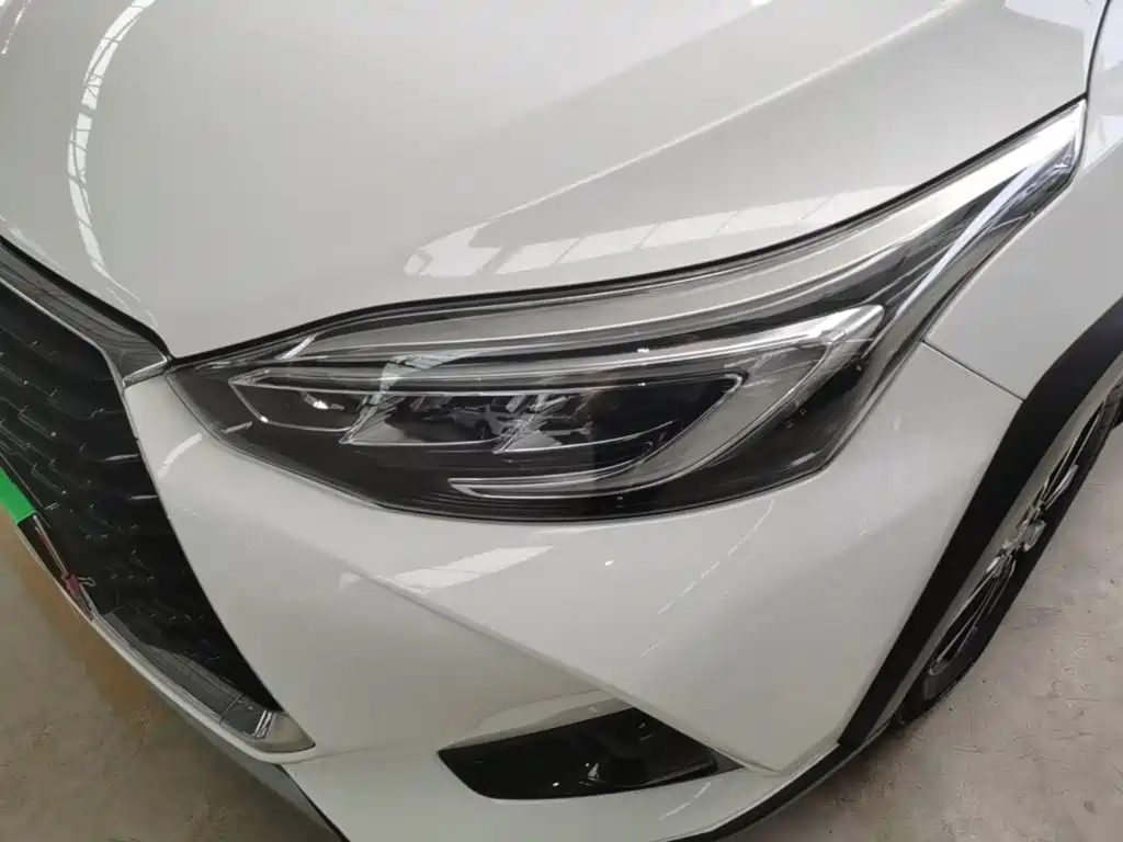 Toyota Yaris L — фото 24