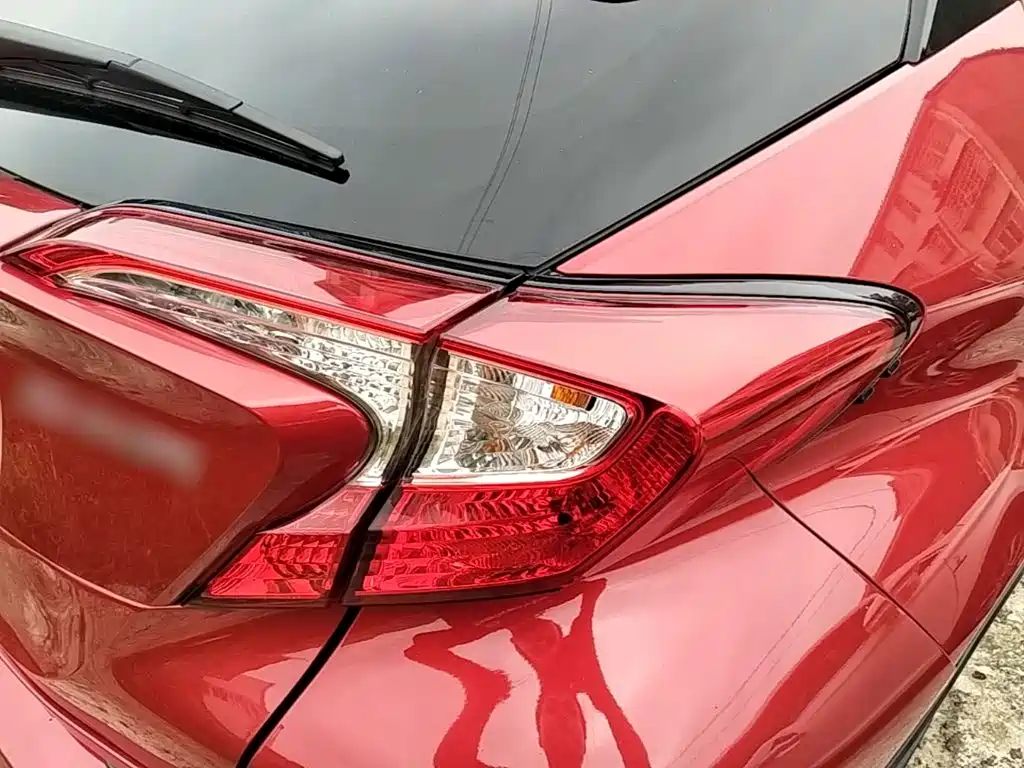 Toyota C-HR — фото 8