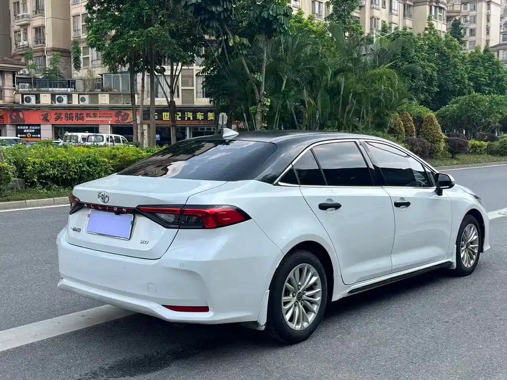 Toyota Allion — фото 4