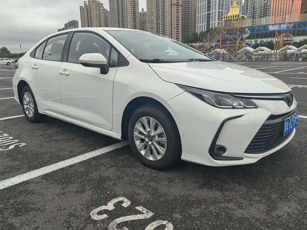 Toyota Corolla — фото 3