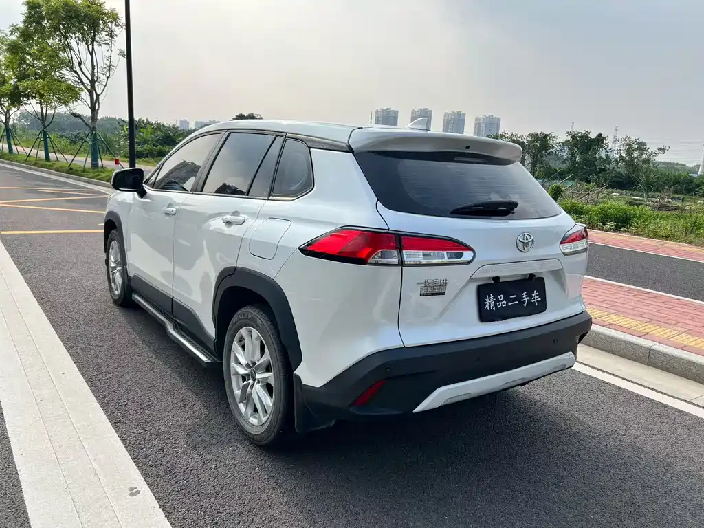 Toyota Corolla Cross — фото 4