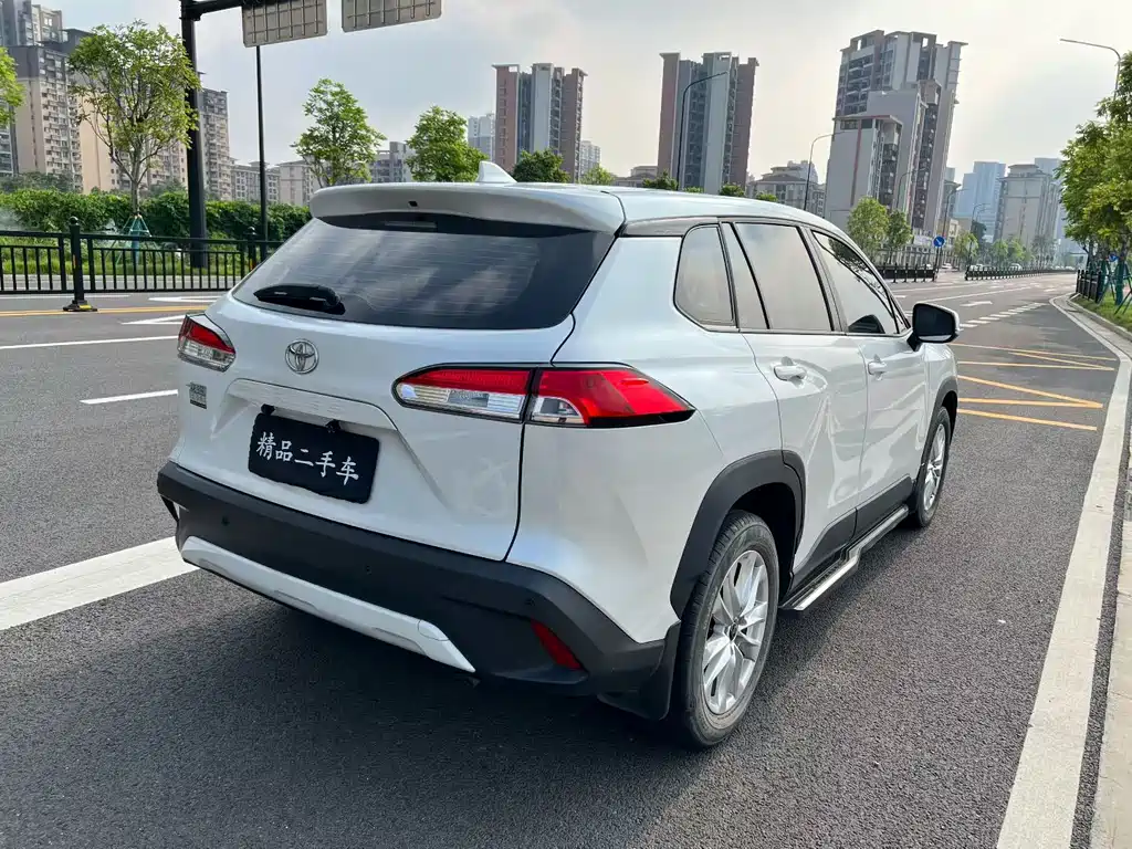 Toyota Corolla Cross — фото 9