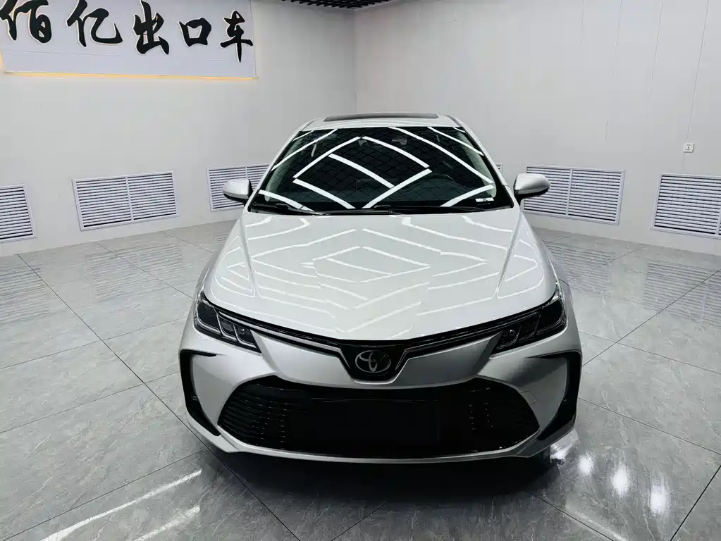 Toyota Corolla — фото 2
