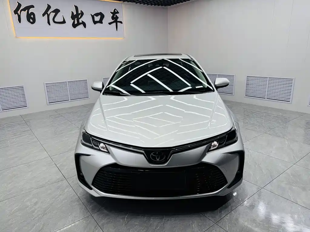 Toyota Corolla — фото 2