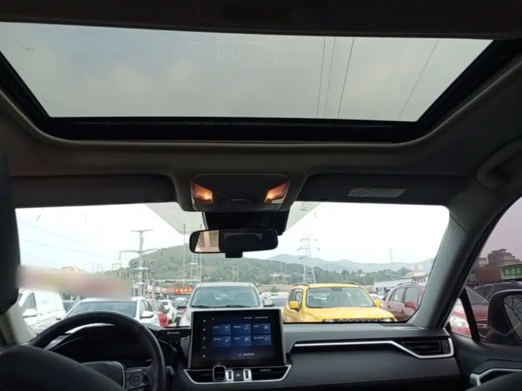Toyota RAV4 — фото 18