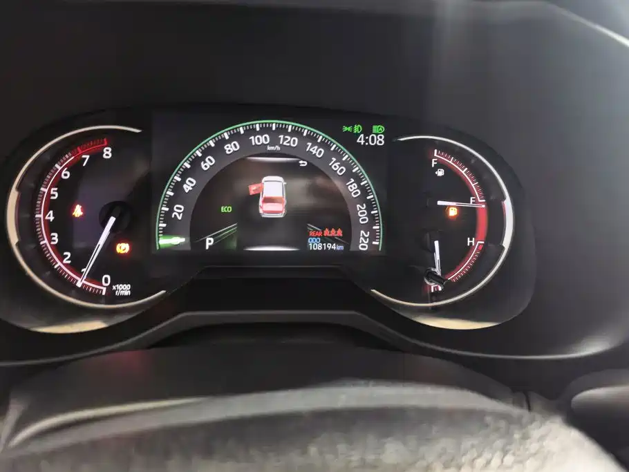 Toyota RAV4 — фото 14