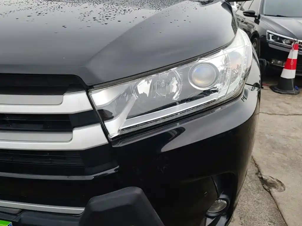 Toyota Highlander — фото 24