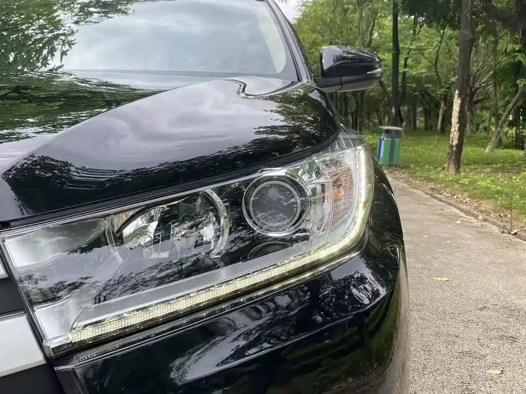 Toyota Highlander — фото 14