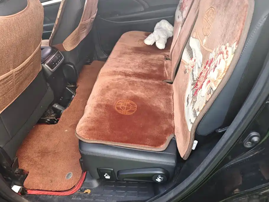 Toyota Highlander — фото 11
