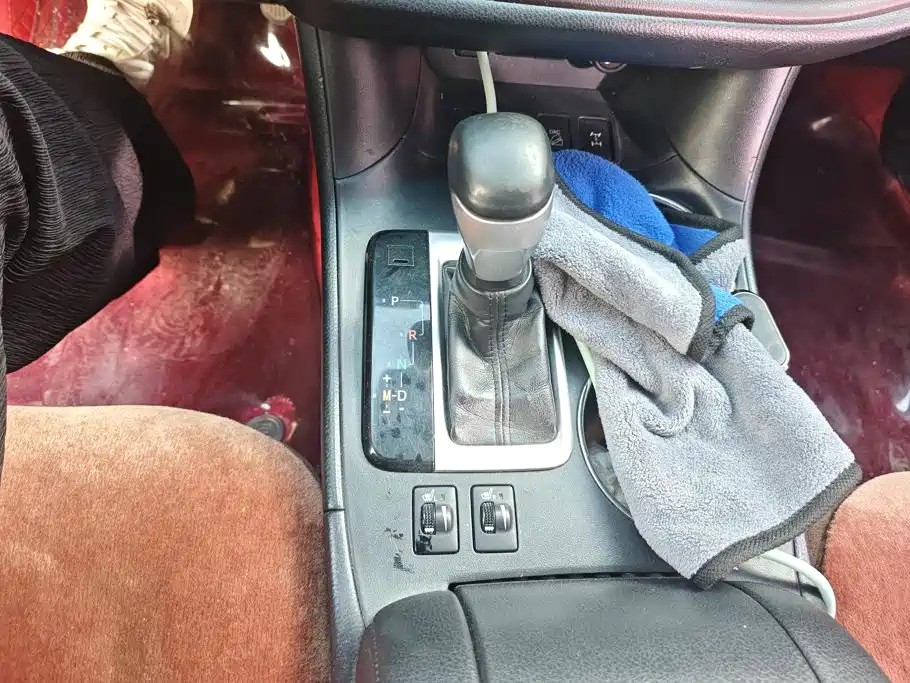 Toyota Highlander — фото 16