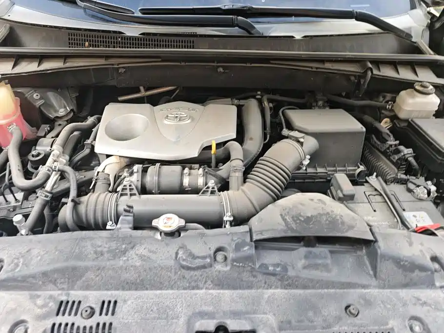 Toyota Highlander — фото 10