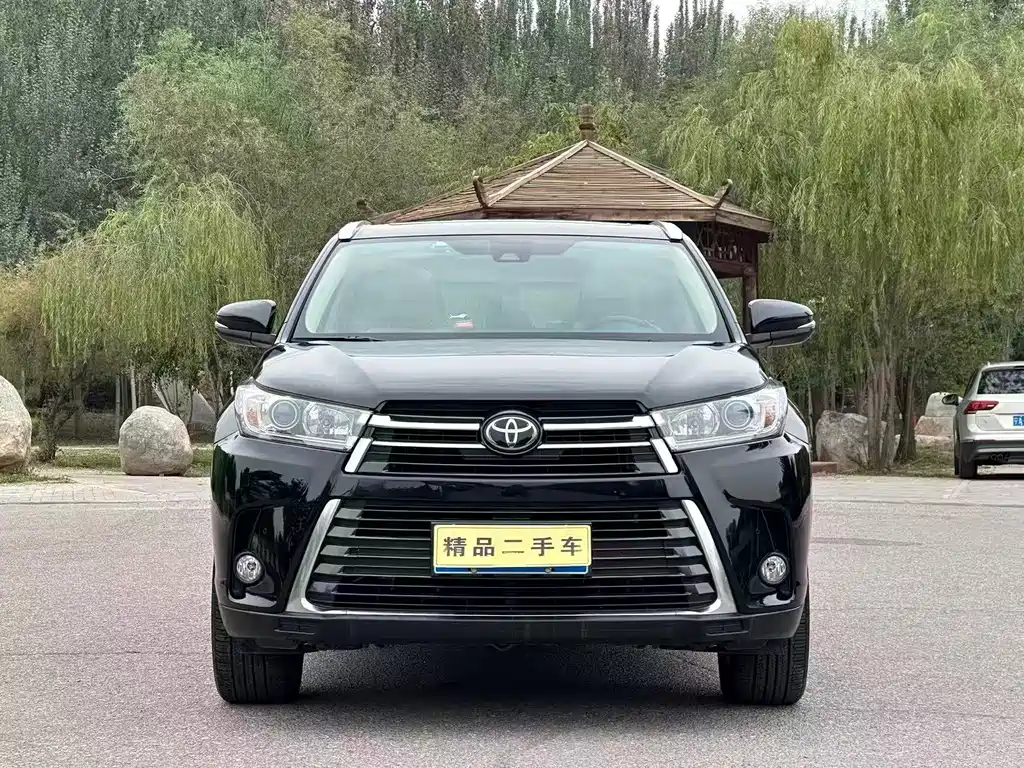 Toyota Highlander — фото 2