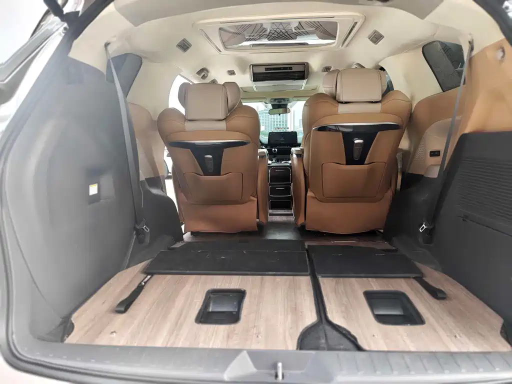 Toyota Sienna — фото 9