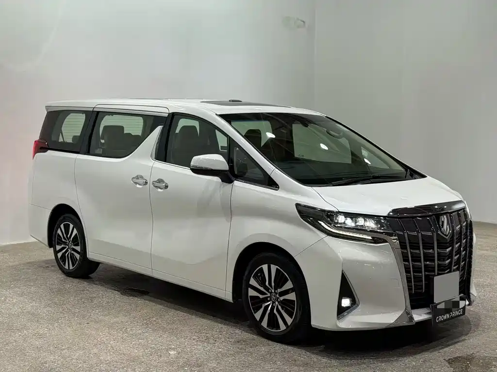 Toyota Alphard — фото 3