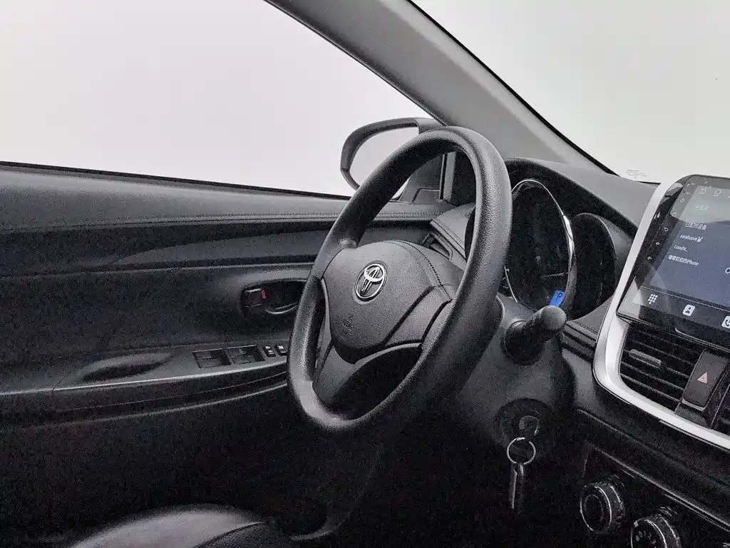 Toyota Vios FS — фото 22