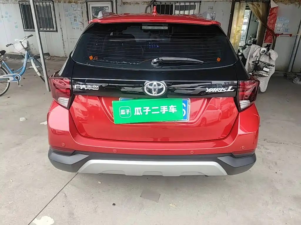 Toyota Yaris L — фото 6