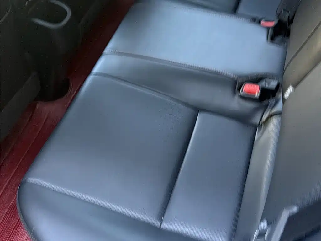 Toyota Yaris L — фото 26