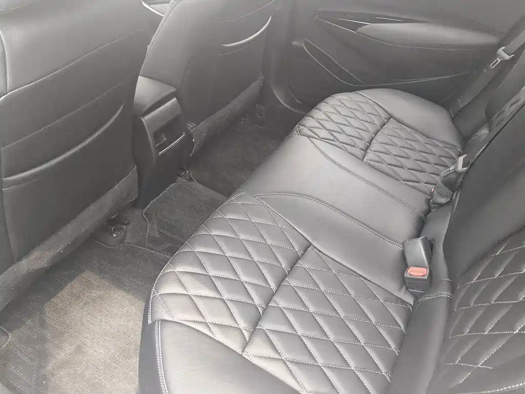Toyota Allion — фото 13
